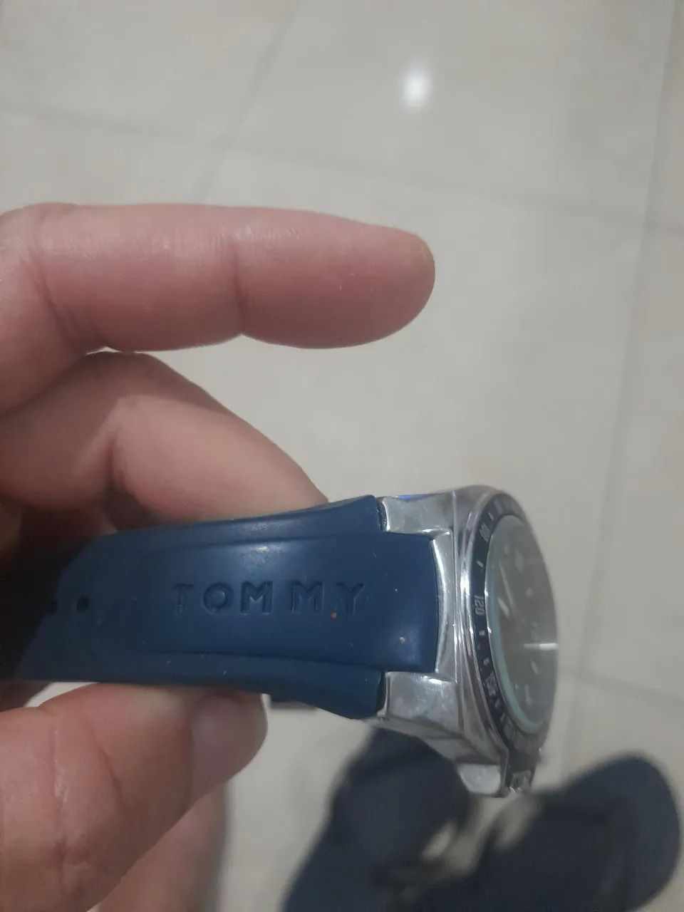 Vendo um relógio tome hilfger - Foto 3