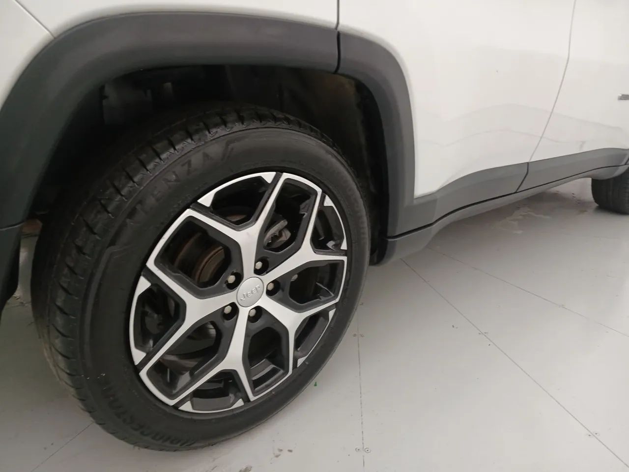 Jeep Compass LONG. T270 1.3 TB 4x2 Flex Aut., foto 14 de 18