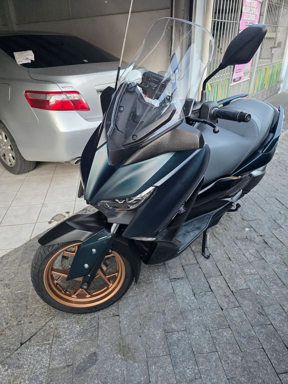 Xmax 250