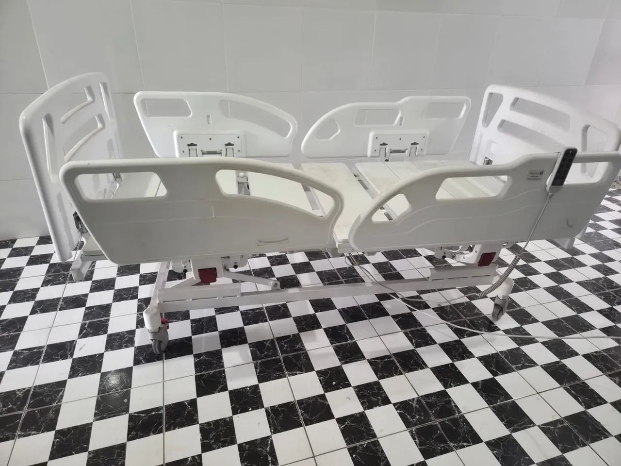 Cama hospitalar  - Foto 2