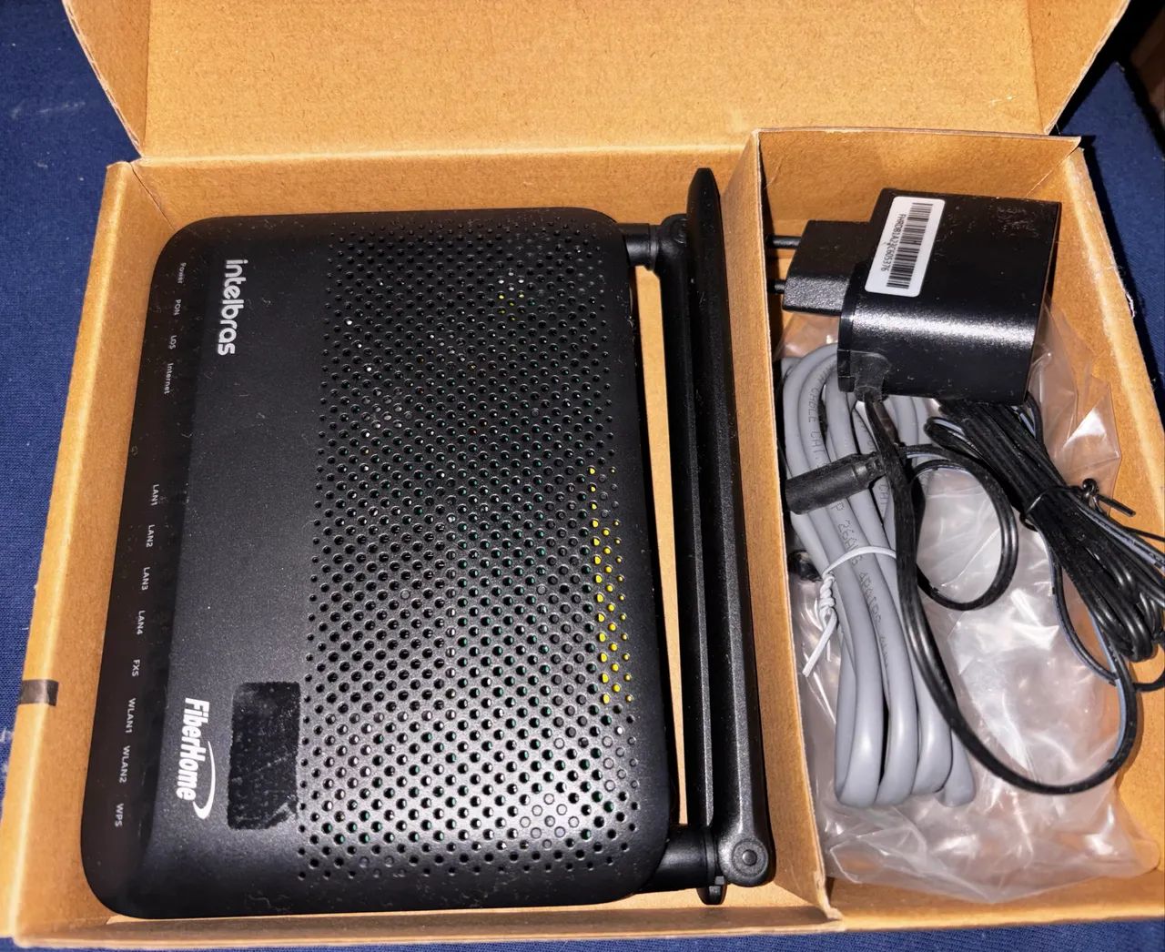 Modem Óptico Intelbras HG6145D2 GPON Wi-Fi Dual Band 4 Porta
