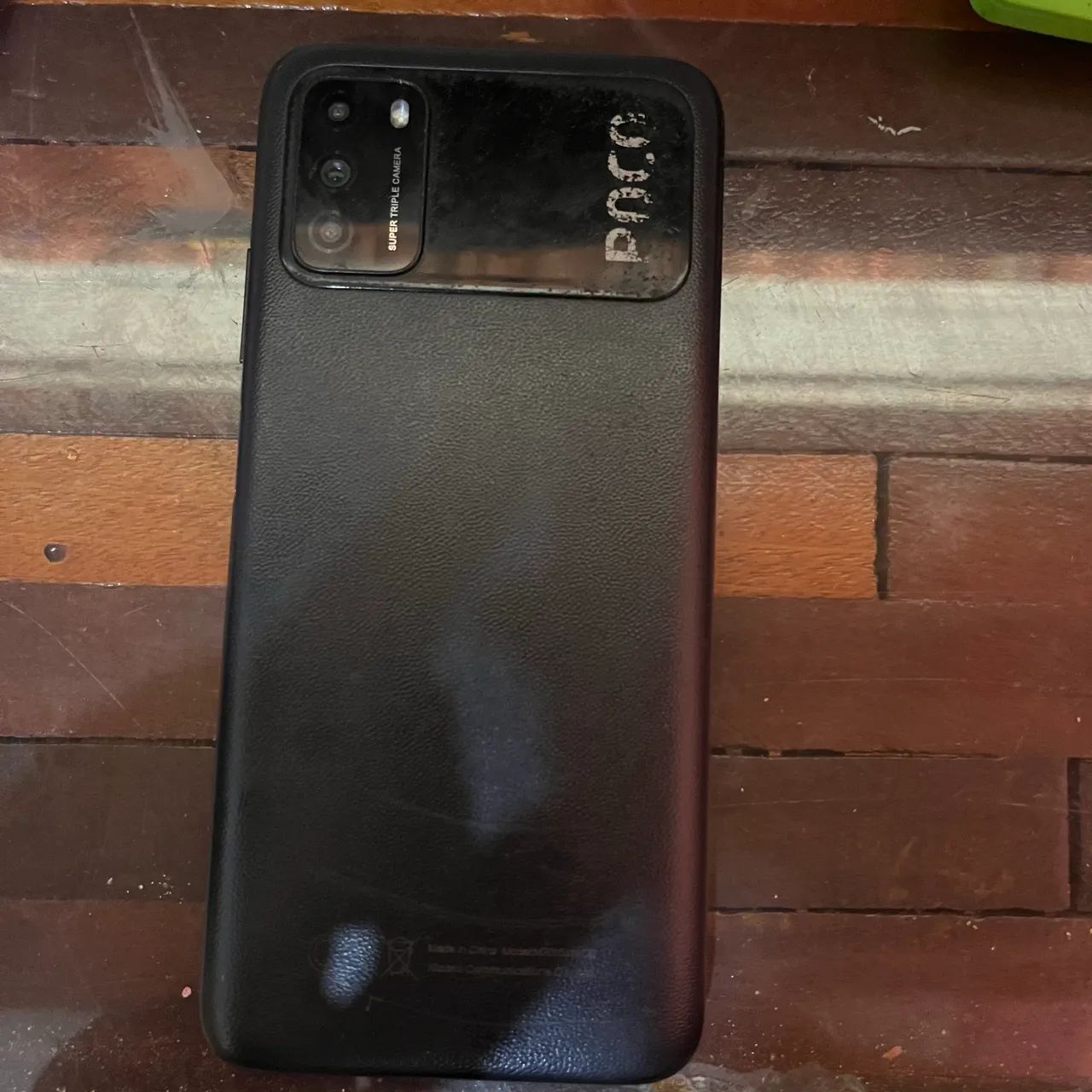 vende-se celular pocco miui
