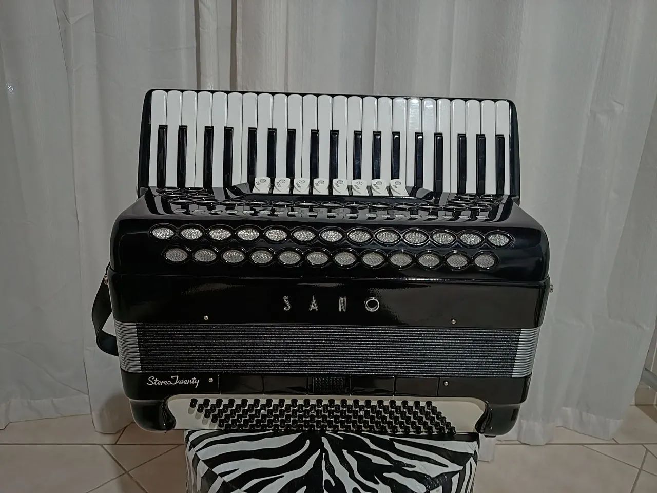Vende-se Acordeon  - Foto 4