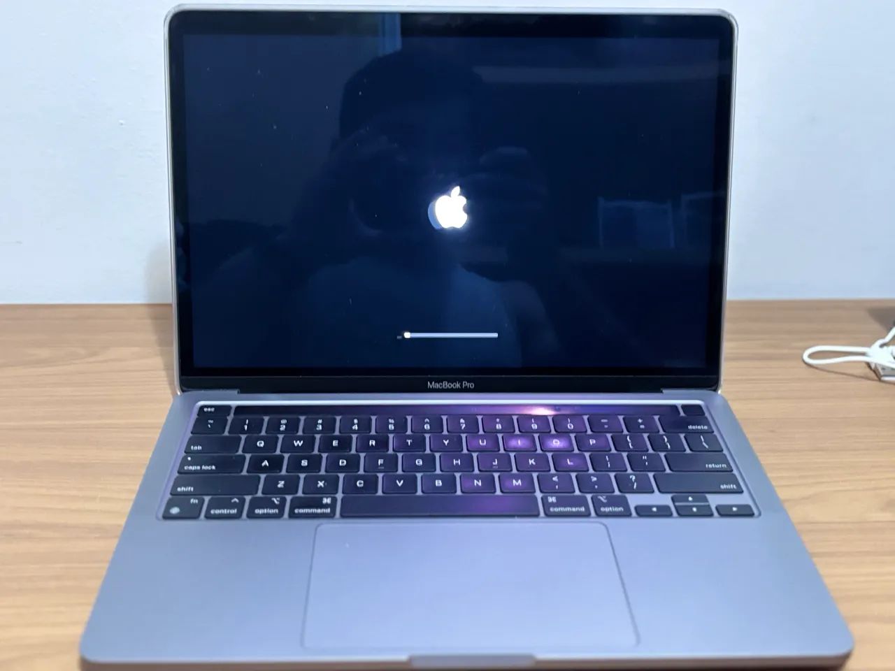 MacBook Pro M2 13 2022 8GB 256GB SSD - Impecável - Notebooks