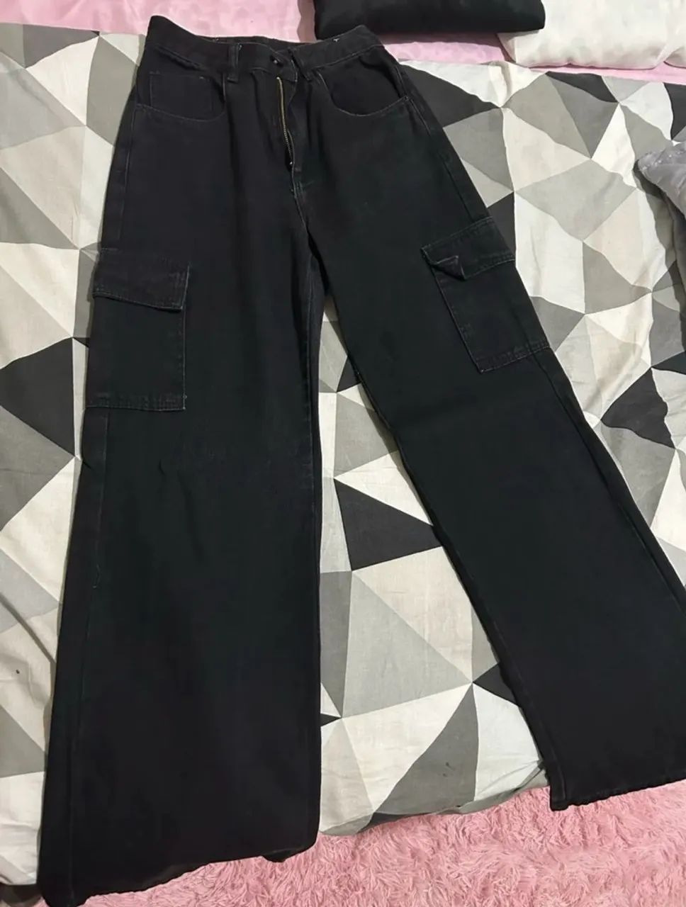 Calça cargo preta 