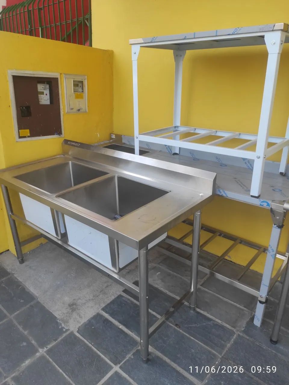 Bh pia e mesa de inox para cozinha industrial  - Foto 2