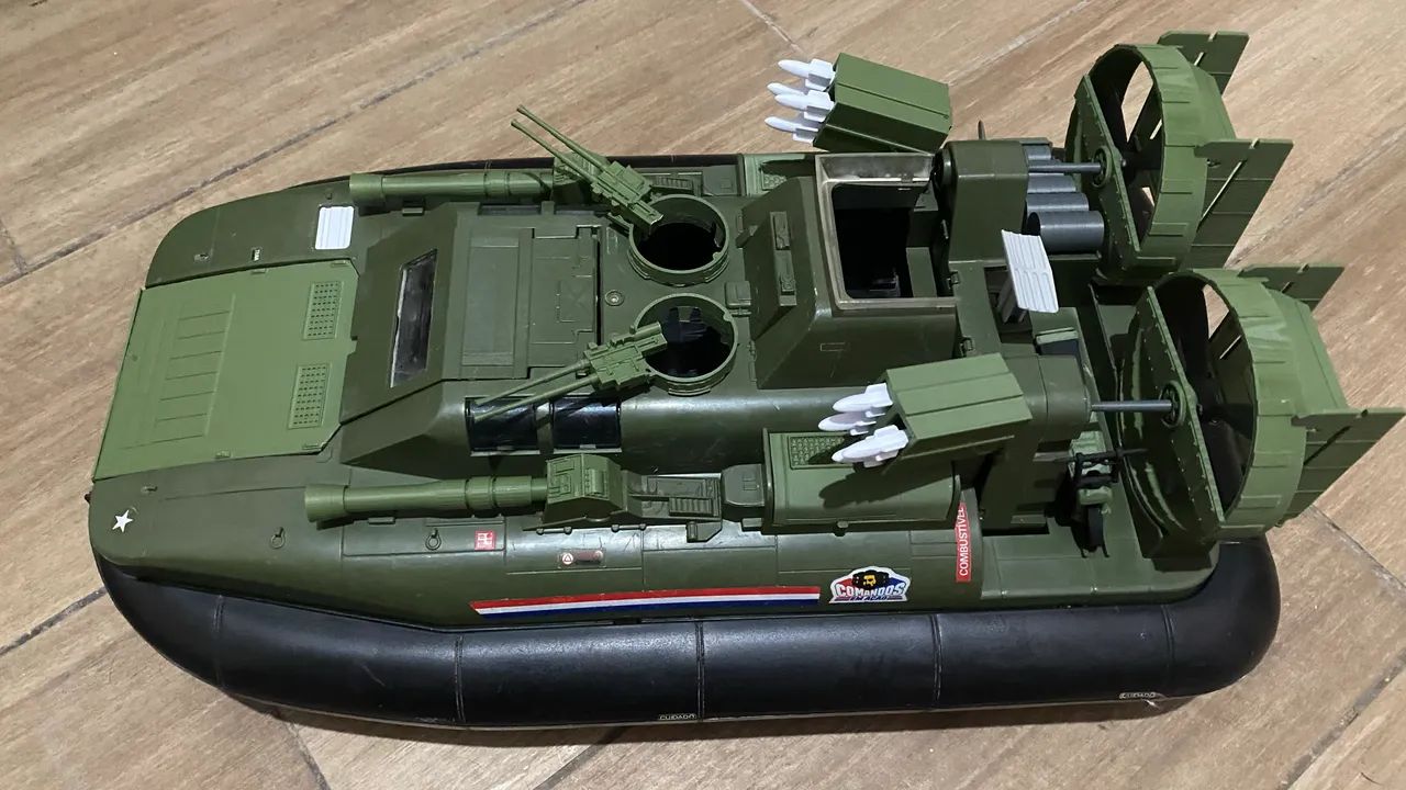 Veículo Hovercraft Killer Whale - Comandos em Ação  - Foto 3