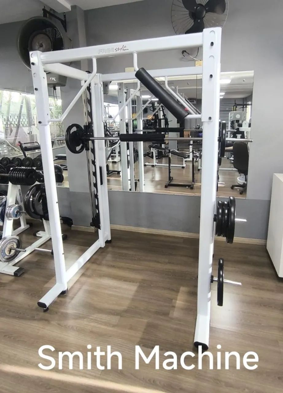 BARRA GUIADA - SMITH MACHINE AGACHAMENTO