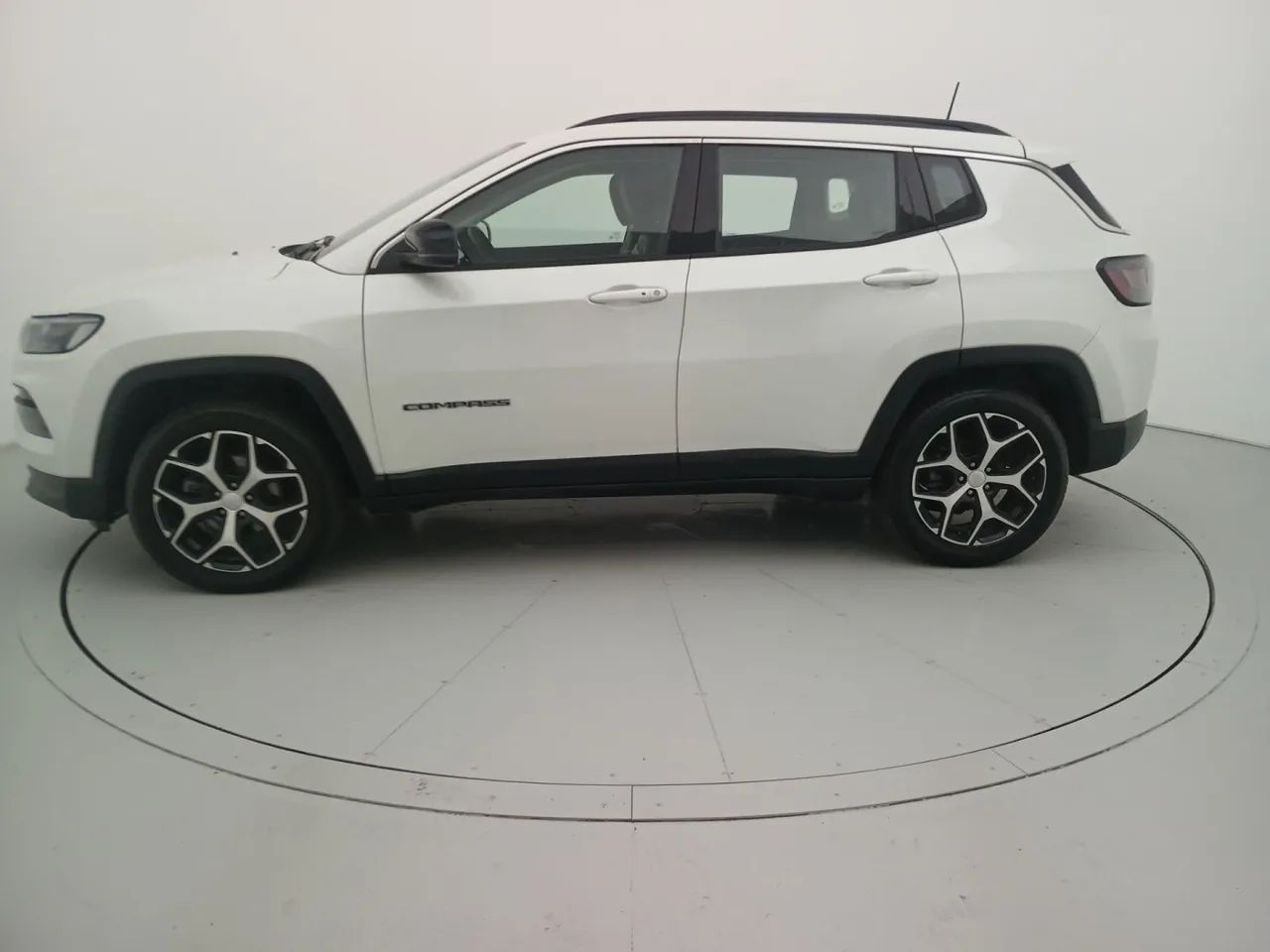 Jeep Compass LONG. T270 1.3 TB 4x2 Flex Aut., foto 2 de 18
