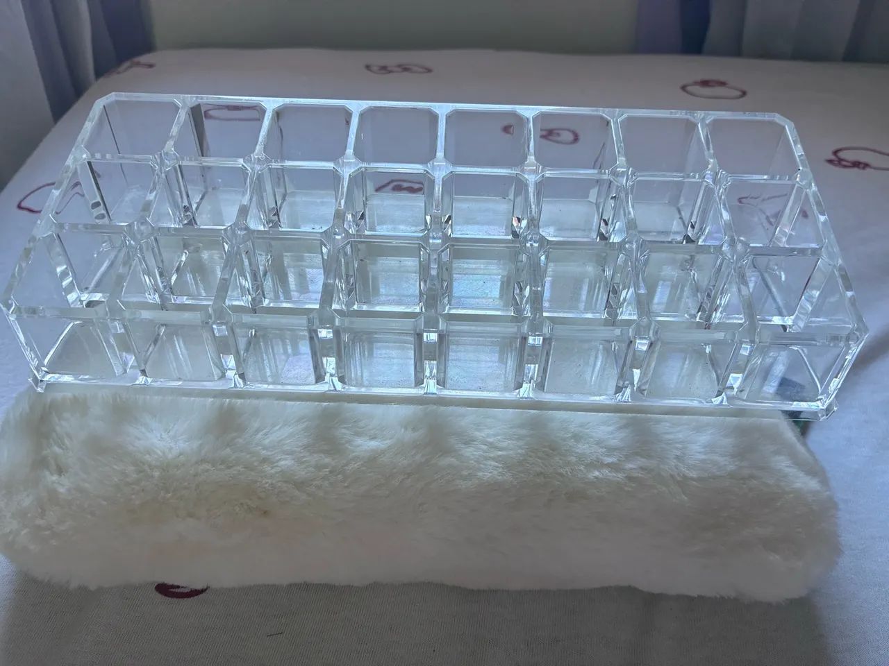 Porta 24 batom 