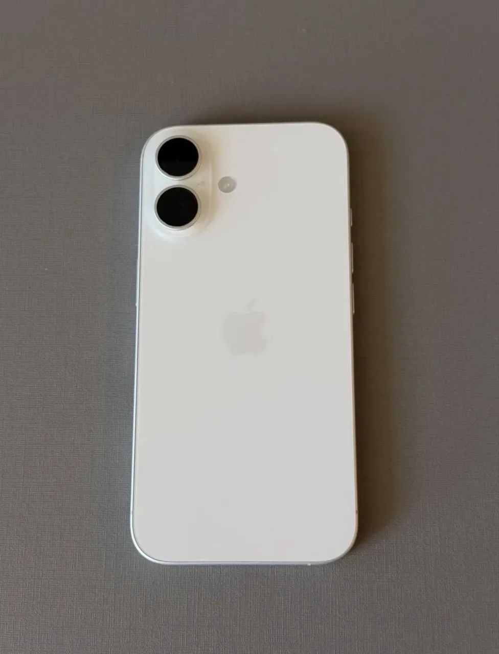 iPhone 16 Branco 128GB