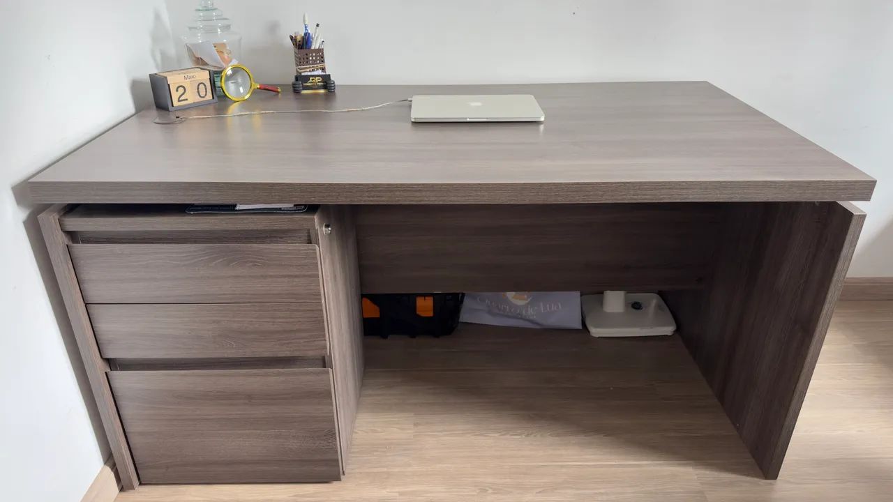     Mesa Executiva com Ideal para Home Office - Foto 2