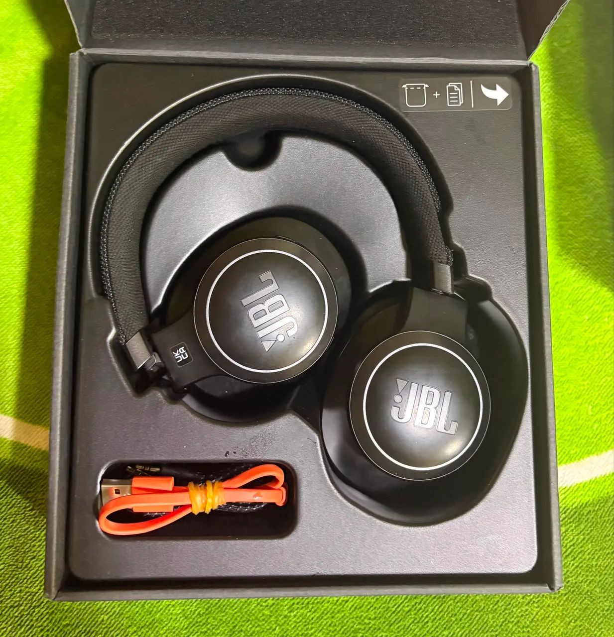 Fone JBL Live 660nc
