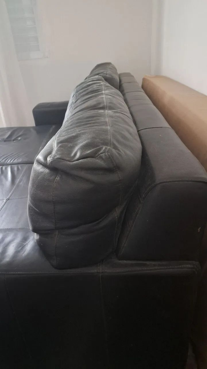 Sofá de couro envelhecido - Foto 3