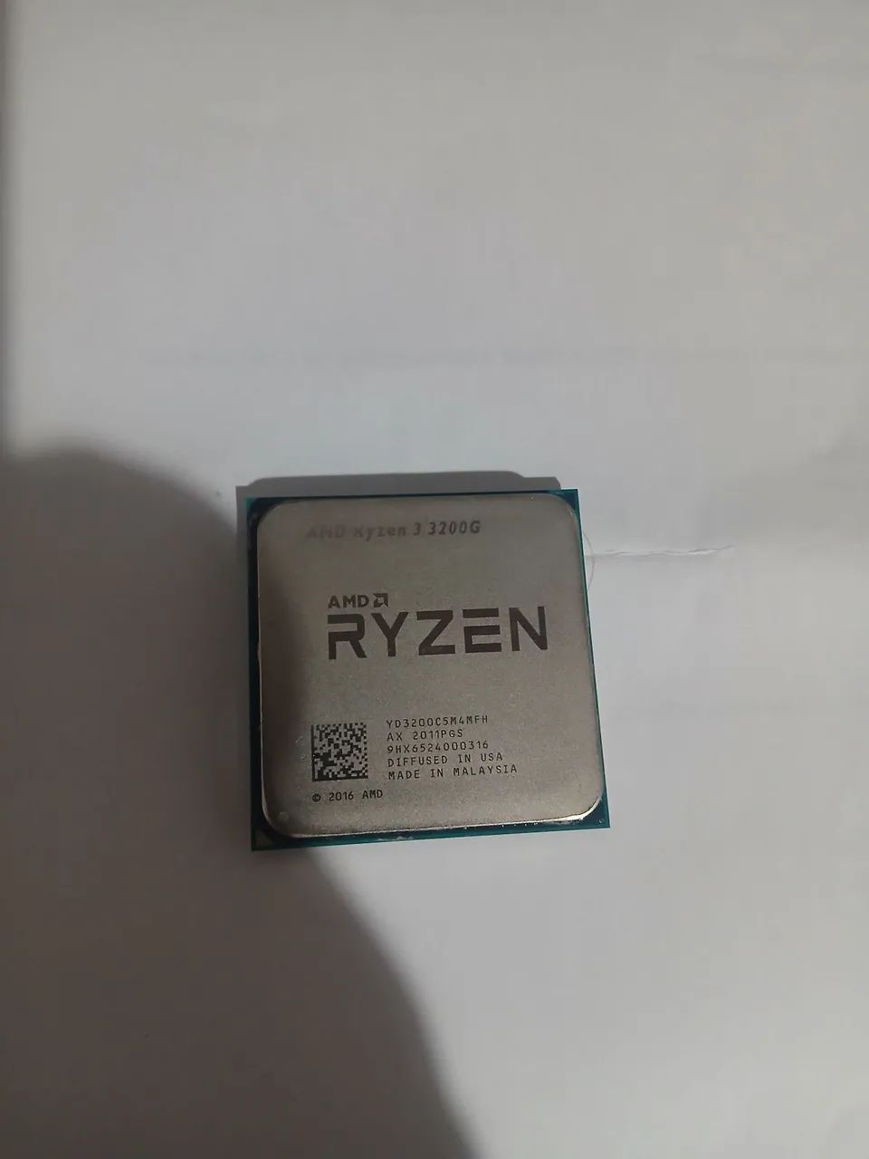 Ryzen 3 3200g + cooler