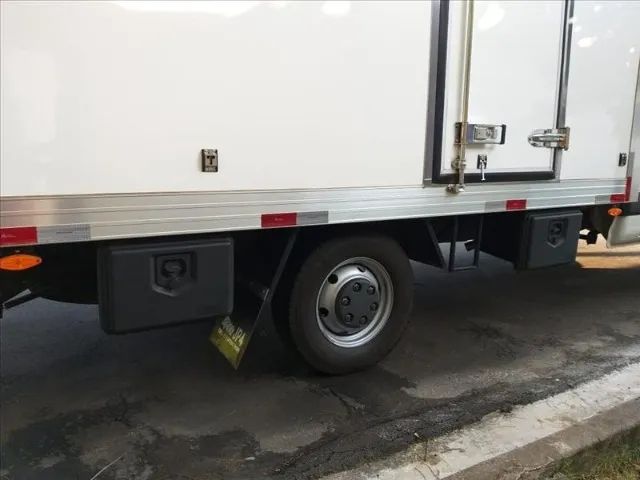 Iveco Daily 35s14 refrigerada 2019 - Foto 5