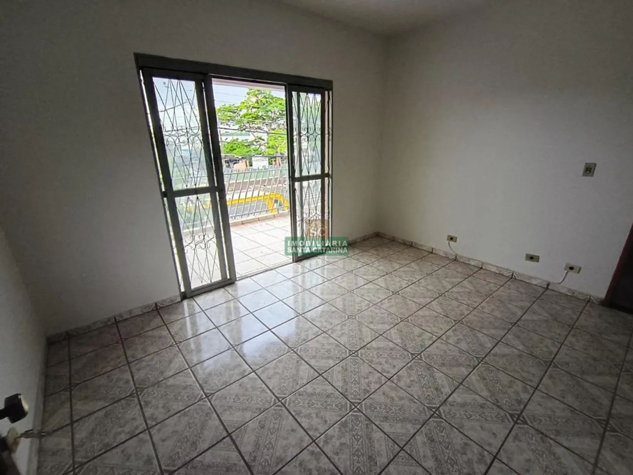 ALUGA SOBRELOJA COM 100M² E 03 QUARTOS | AV. KAKOGAWA | MARINGÁ - PR - Foto 3