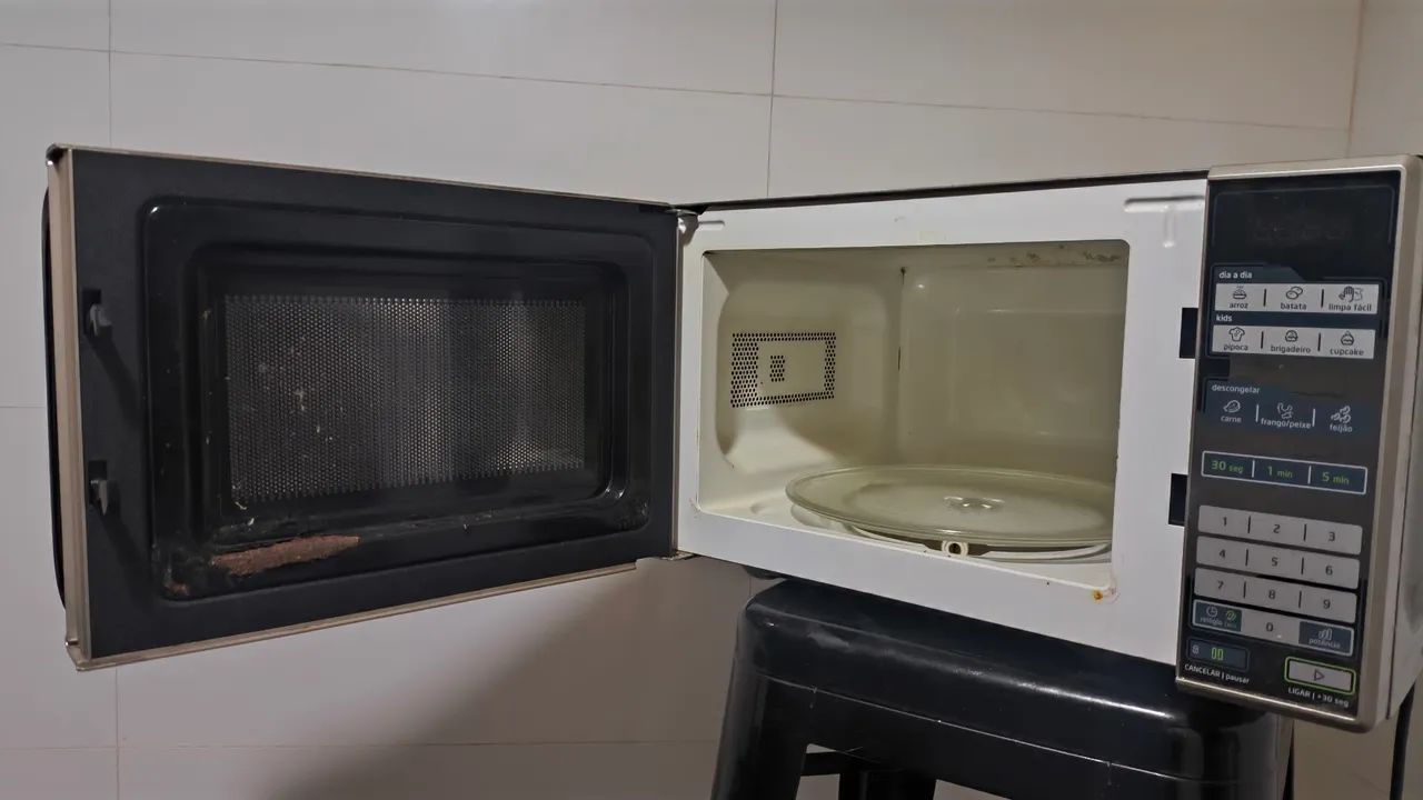 Microondas 20L 220V - Foto 3