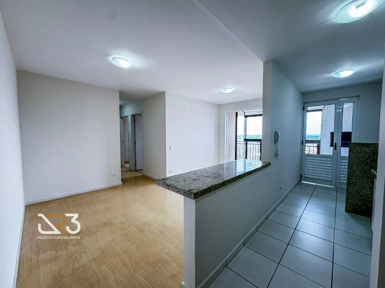 Apartamento à venda no Solar Lalique com 3 dormitórios no Jardim Judith em Londrina - Foto 2