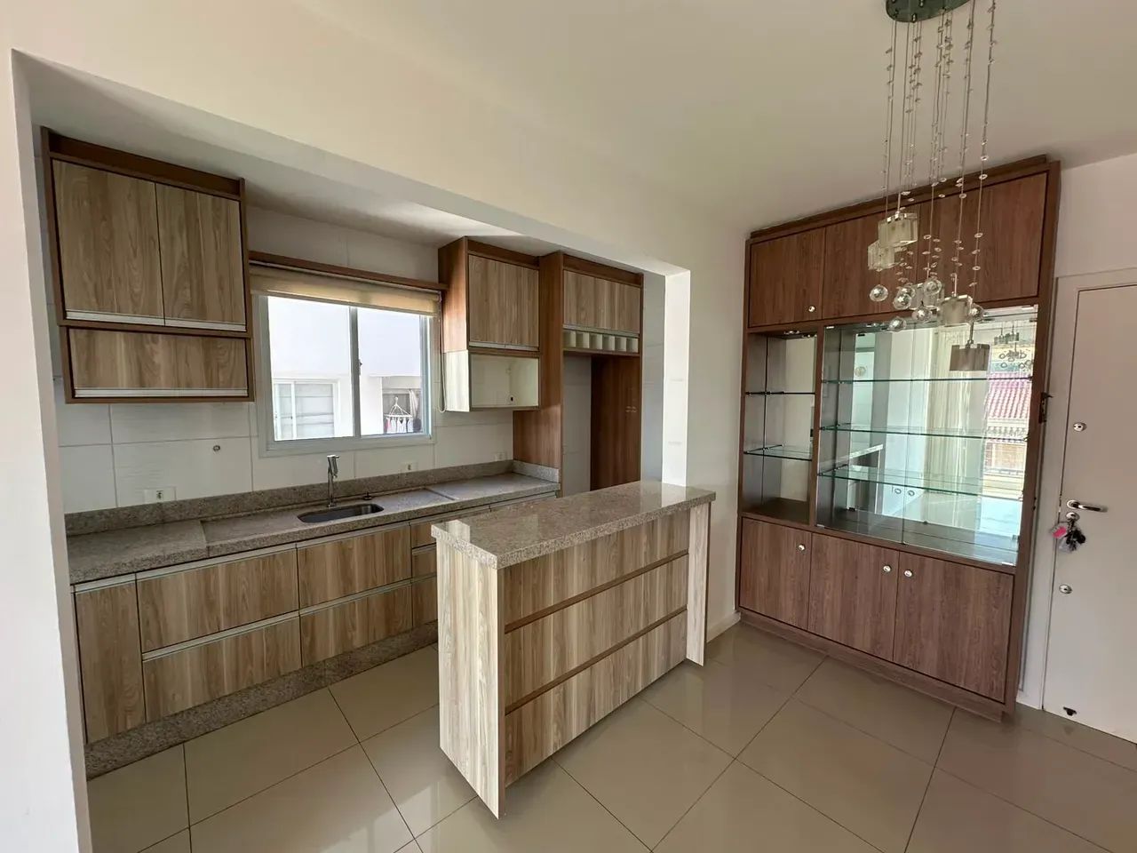 Apartamento para aluguel possui 82 metros quadrados com 3 quartos - Foto 4