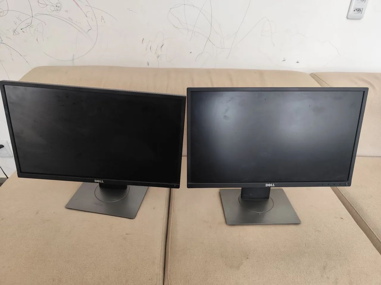Monitor Dell ( detalhe)