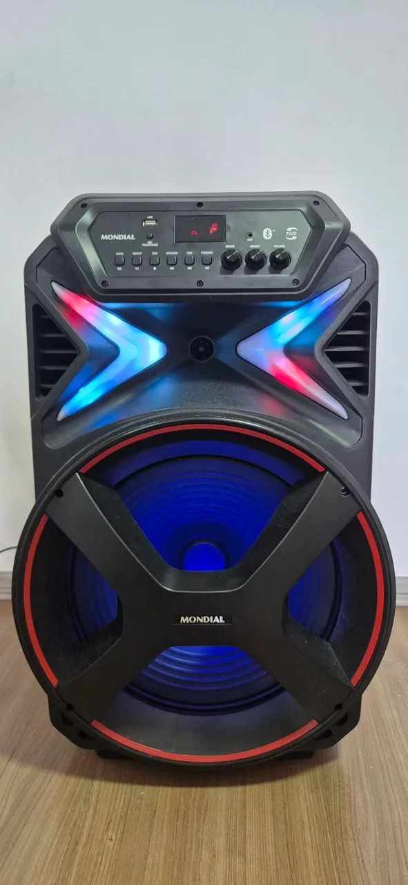 Caixa de som amplificada MONDIAL CM-700 TWS Bluetooth 
