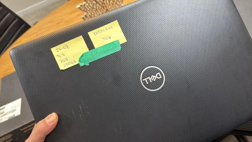 Lote de 4 notebooks INSPIRON 15 I5 8 - Foto 2