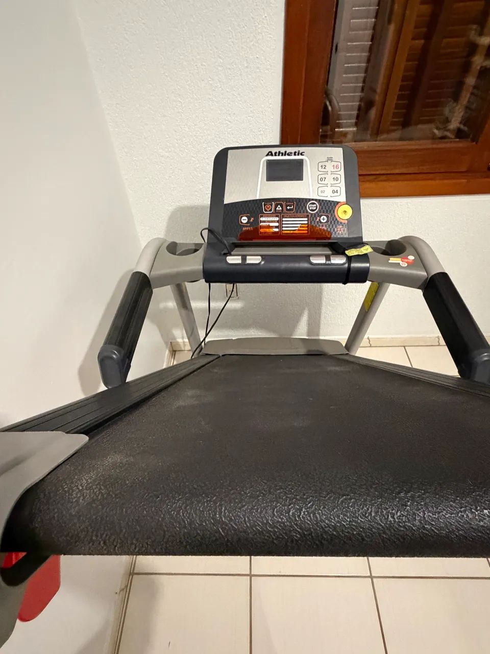 Esteira ergométrica Athletic Advanced 550EE  - Foto 3