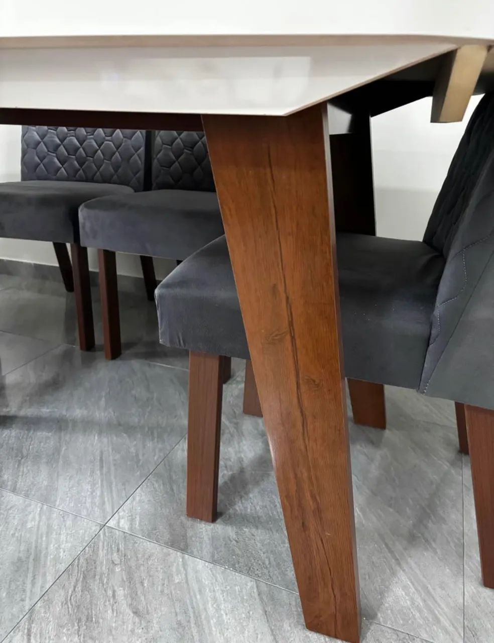 Vendo Mesa de Jantar com 6 cadeiras  - Foto 2