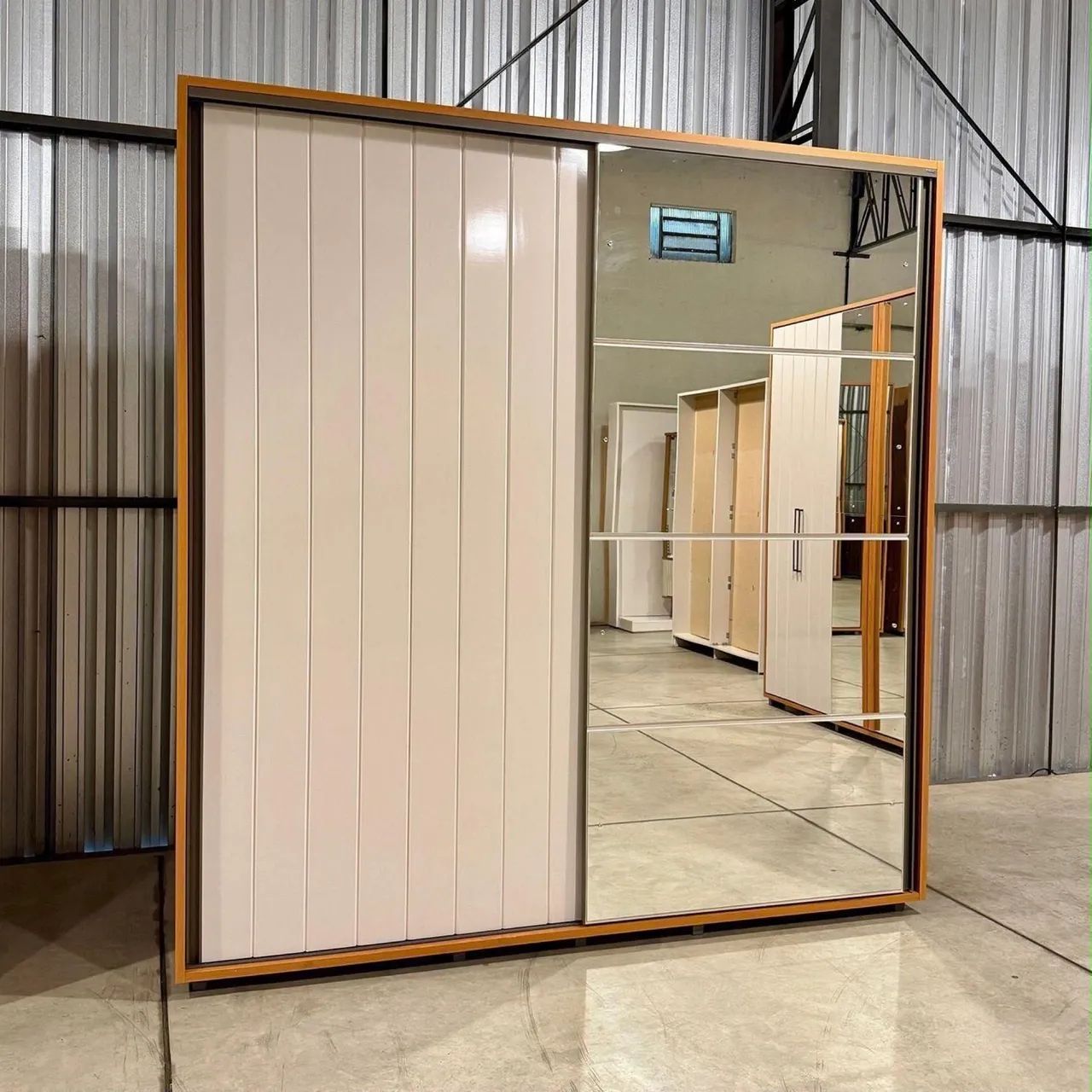 guarda roupa casal porta de correr 