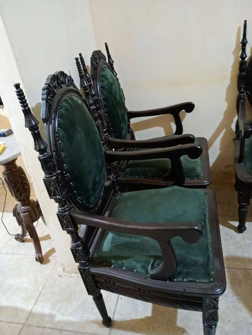 Poltronas em jacarandá conjunto 7 mil 3 lugares 3 mil 2 de 1 lugar 4 mil as 2. - Foto 3