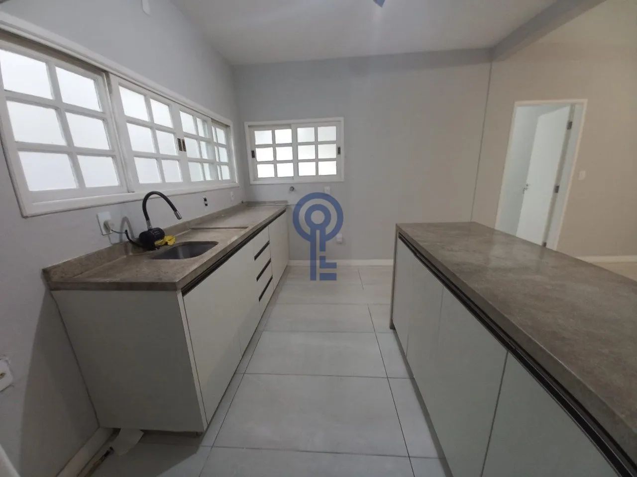 Casa com 4 quartos para aluguel no Santa Monica - Foto 4
