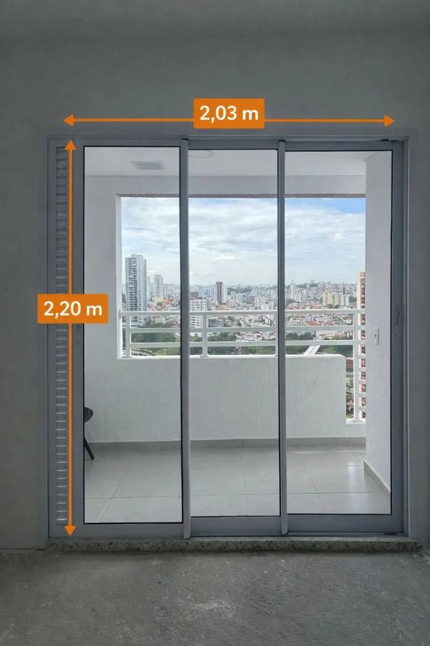 Título: Porta Balcão de Alumínio Branco com Vidro - 3 Folhas - Excelente Estado