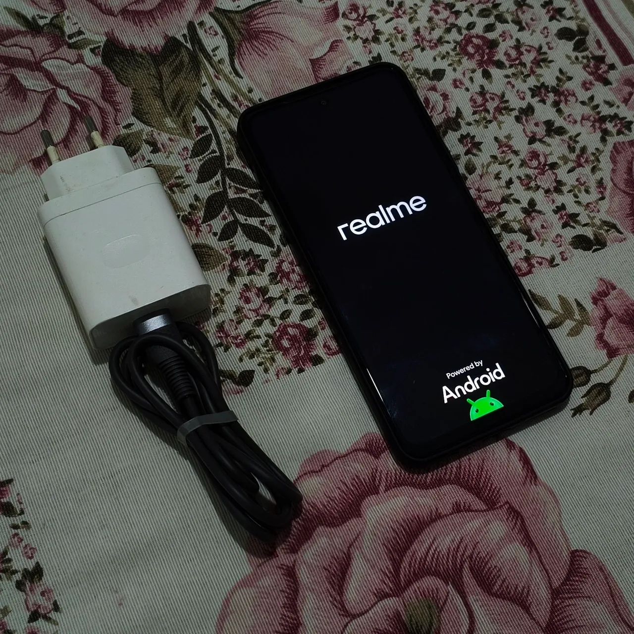 Realme C65 + Carregador - Foto 2