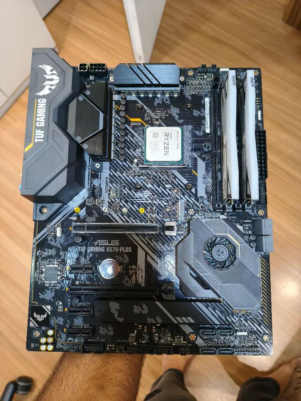 Tuf Gaming x570-plus AM4  - Foto 2