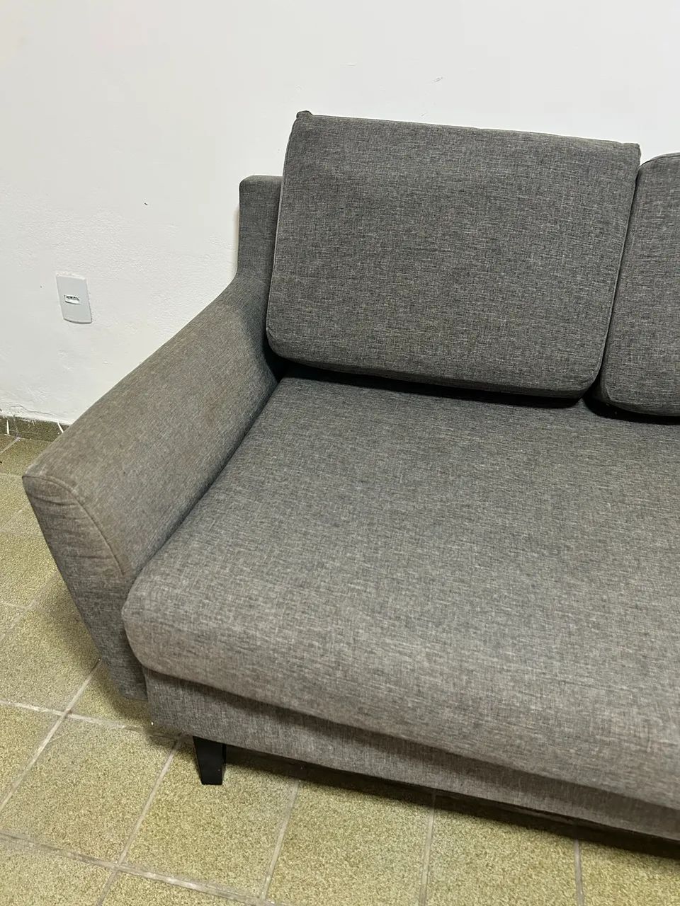 Sofá 2 lugares cinza - R$250,00 - Foto 2