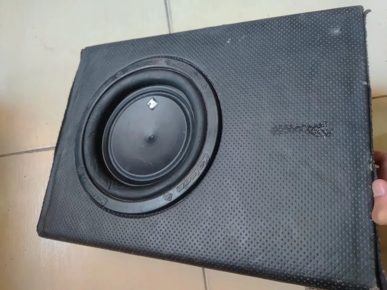 Caixa amplificadora de 10 Falcon 