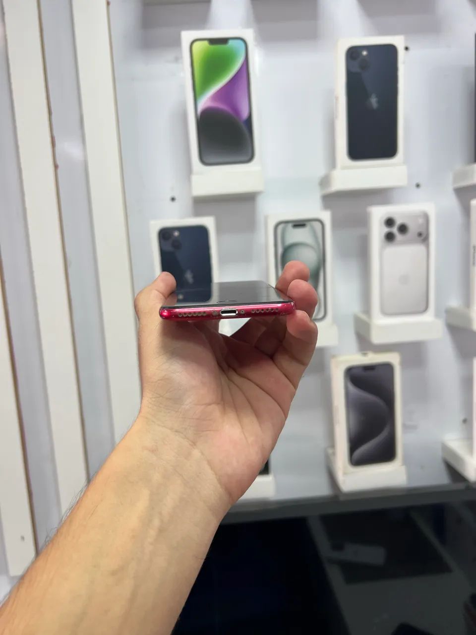 IPhone SE 2020 64GB (vermelho) - Foto 3