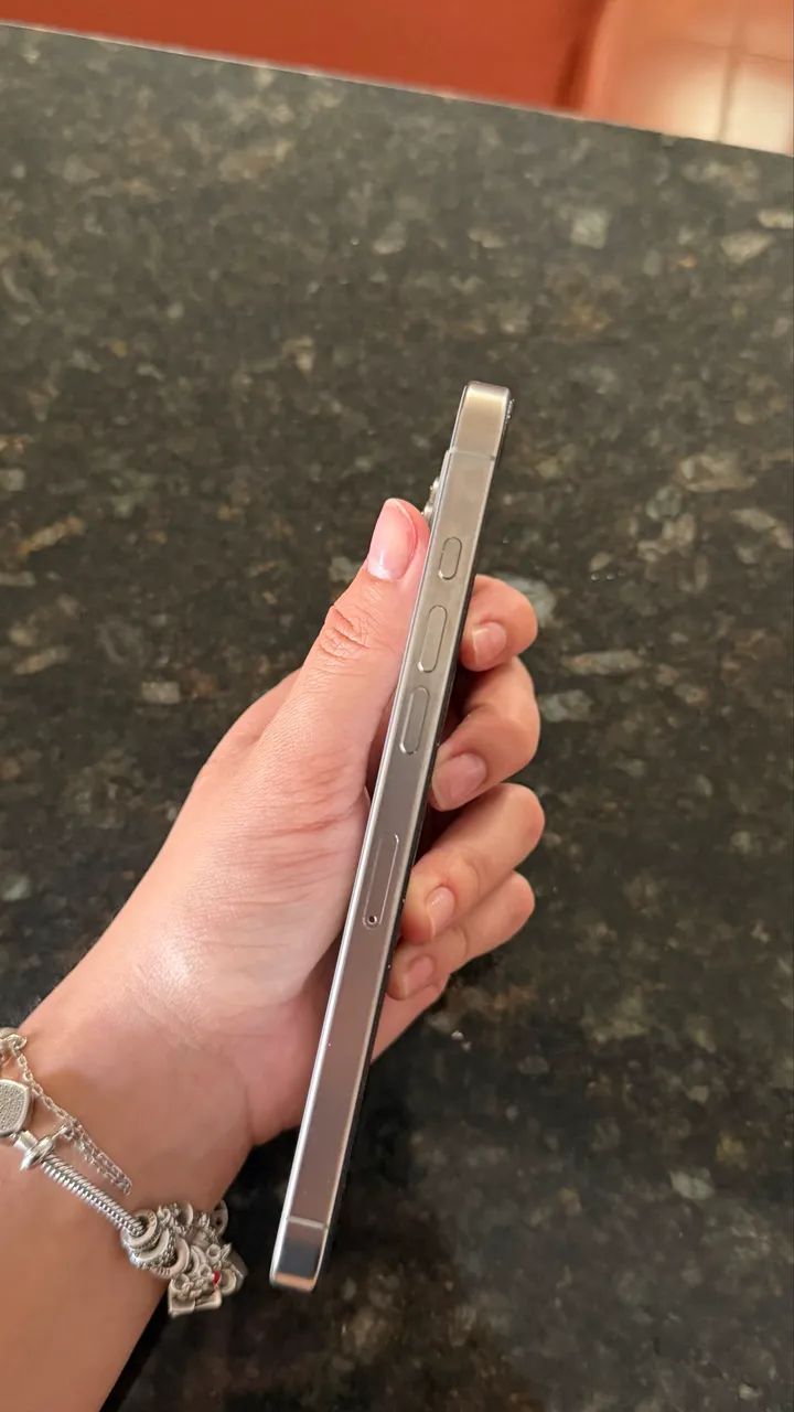Iphone 16 PRO MAX 512GB - Foto 3