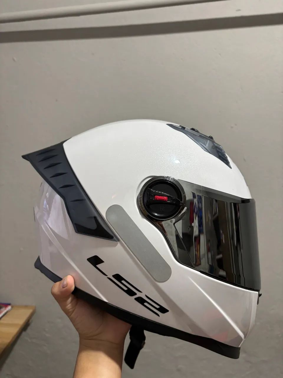 CAPACETE LS2 Classic pro BRANCO NOVO TAMANHO 54 - Foto 4