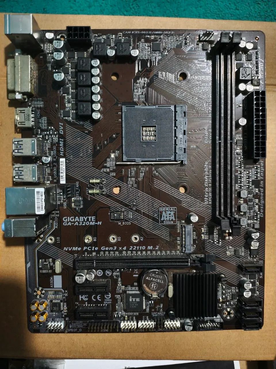 Placa-mãe Gigabyte A320M-H AM4 DDR4 ? Funcionando perfeitamente