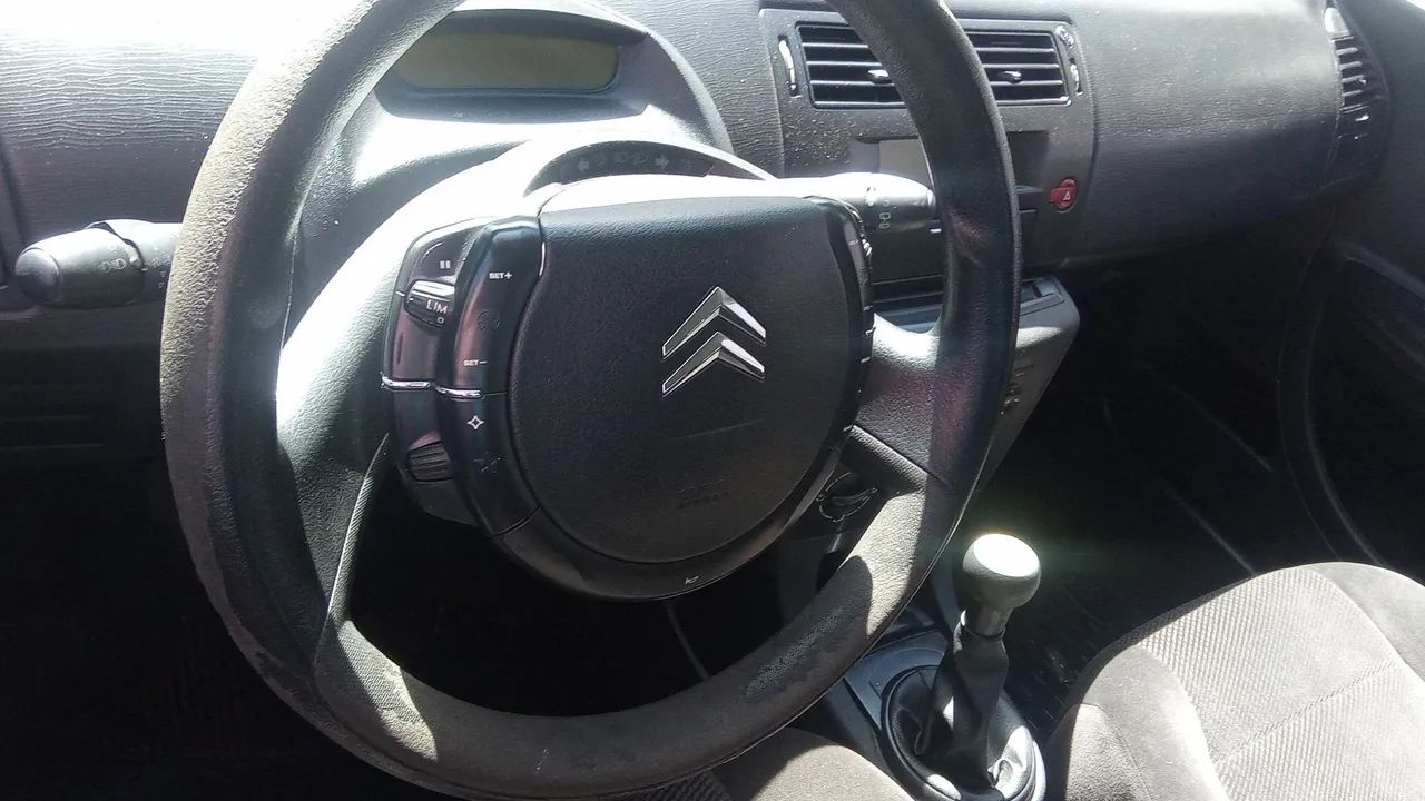 Citroën C4 C4 GLX 1.6 Flex 16V 5p Mec. 2011