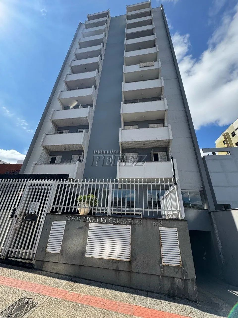 Apartamento à venda na região Central de Londrina - Edifício Caravelas