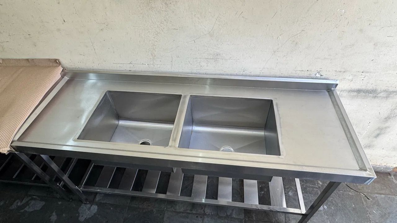 Pia industrial duas cubas 1,80 x 60 