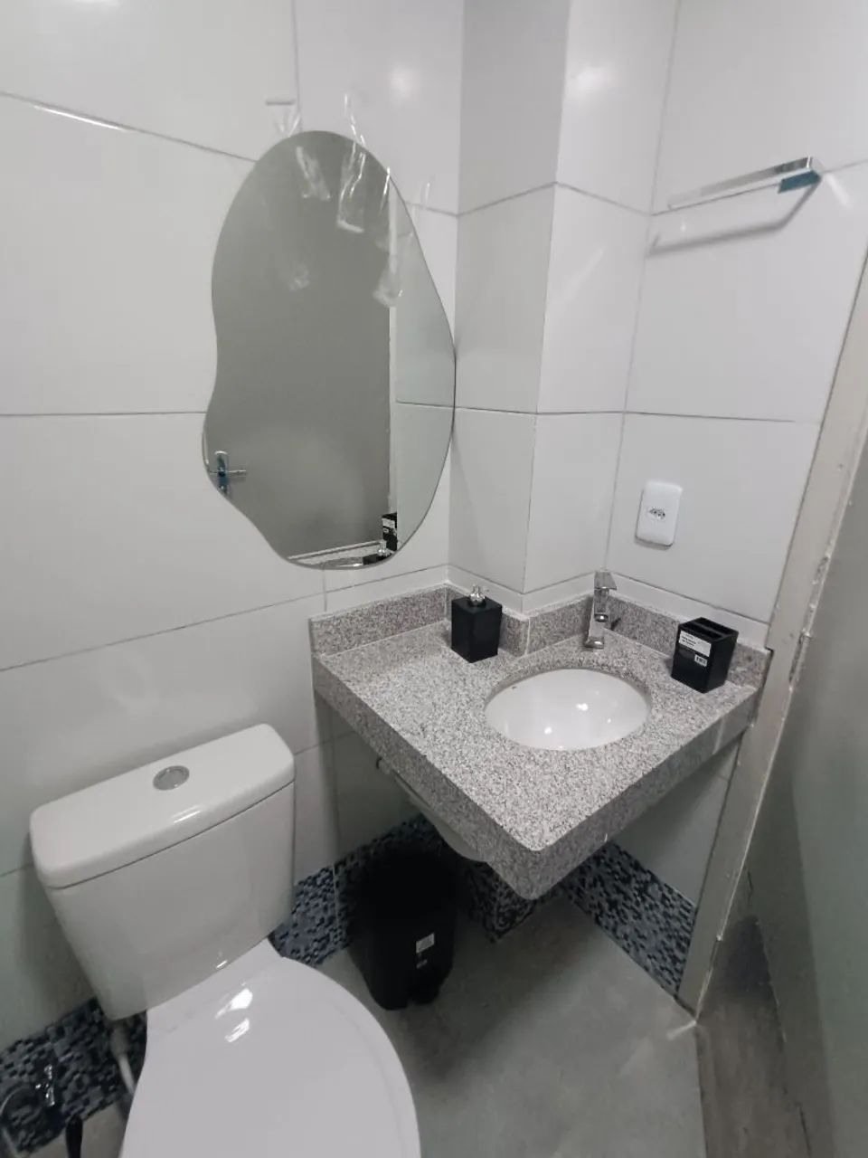 Suite Mobiliada em Apartamento Compartilhado  - Foto 4