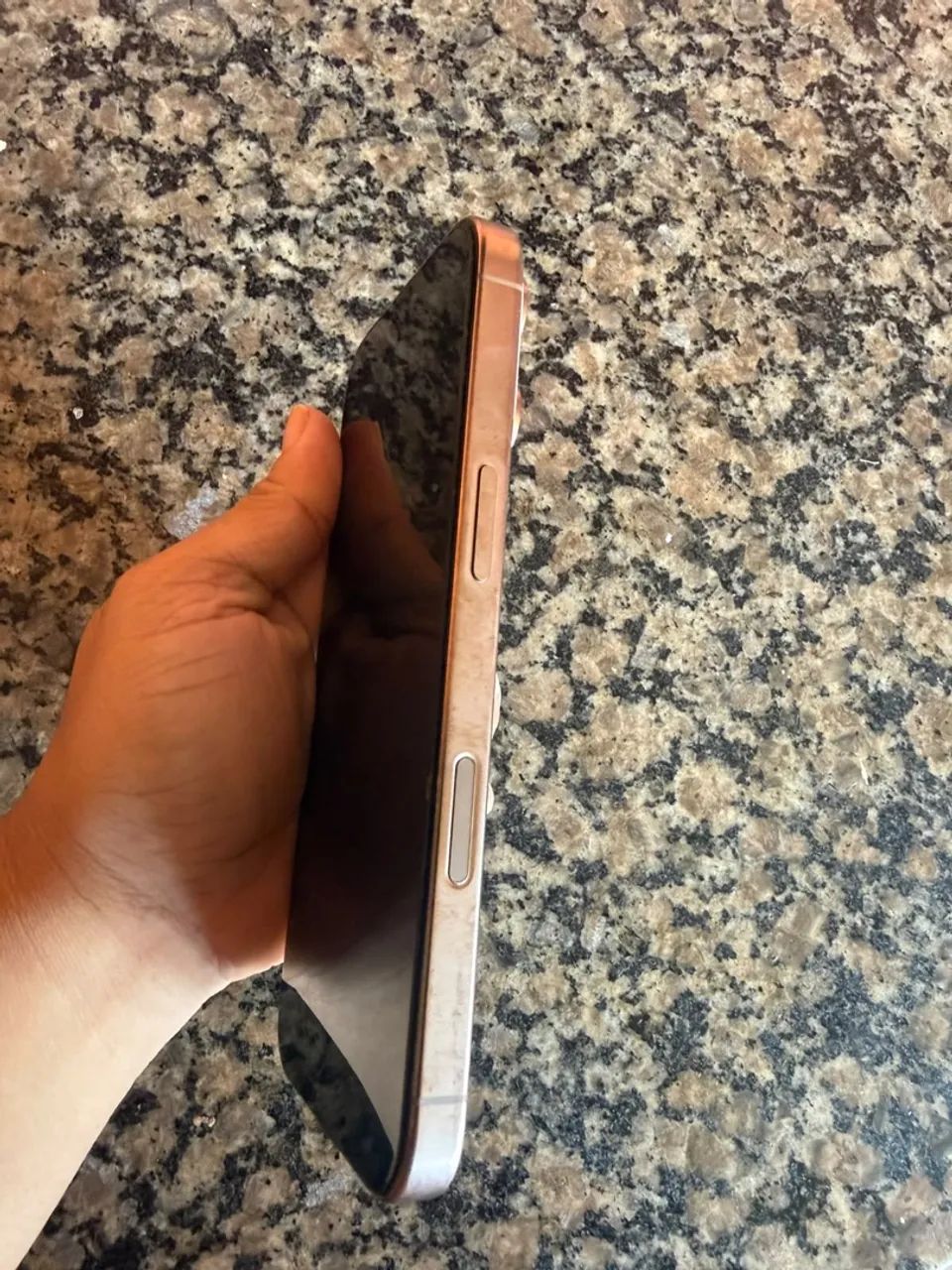Vendo IPhone 16 pro - Foto 2