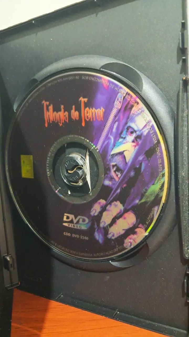 Dvd trilogia do terror - Foto 4