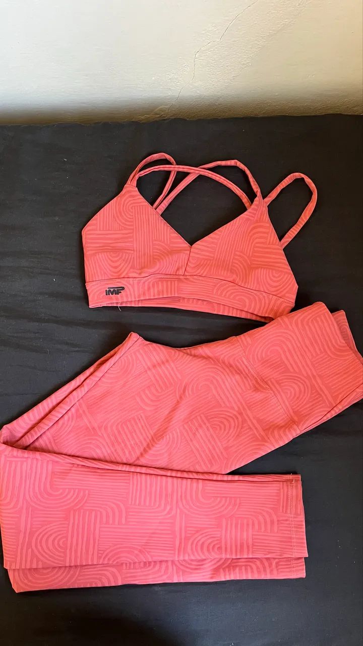 conjunto academia novo