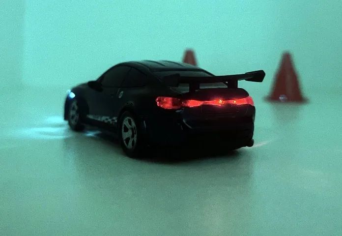 Mini carro controle remoto - Foto 5