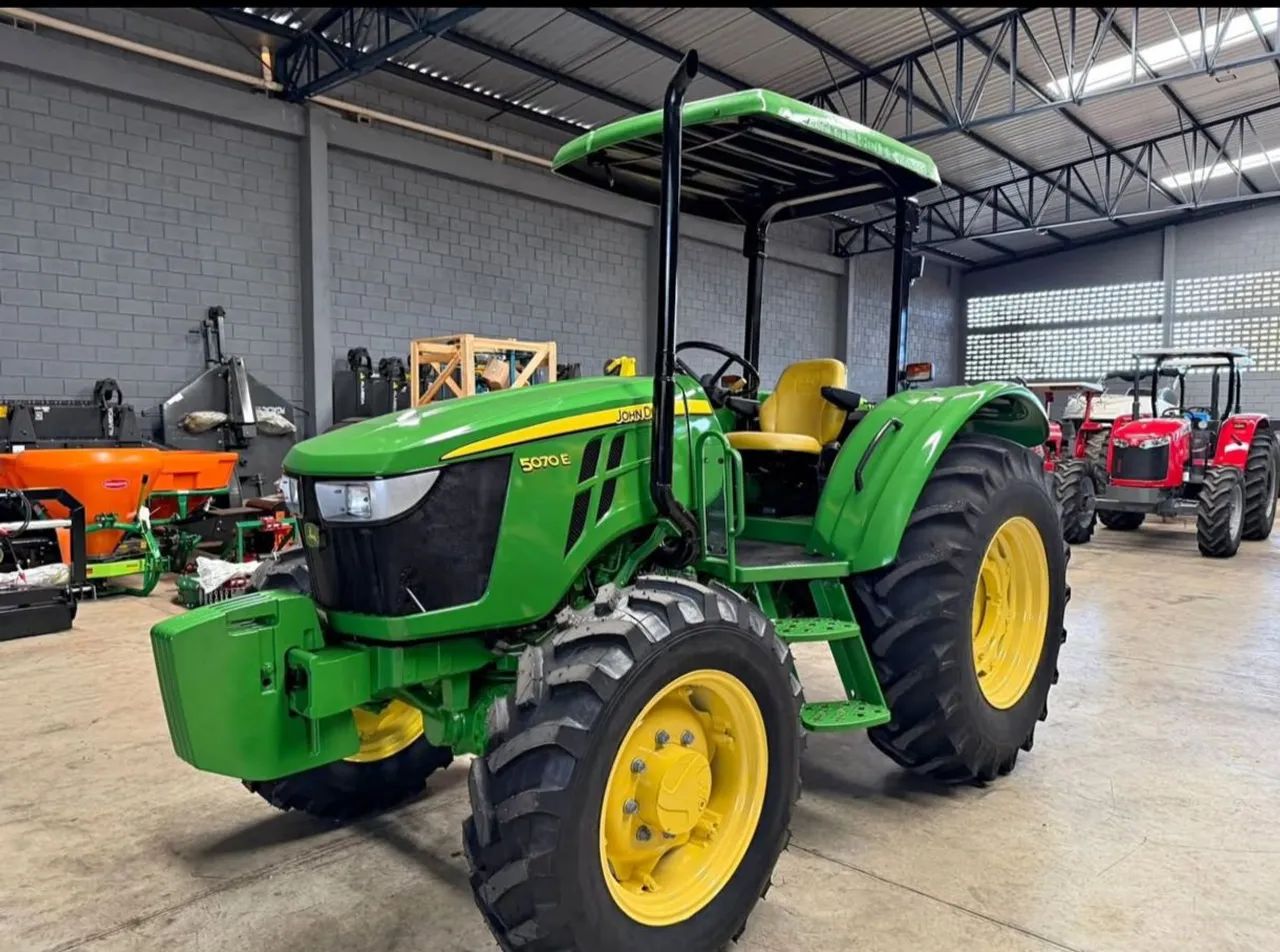 Trator Jhon Deere 